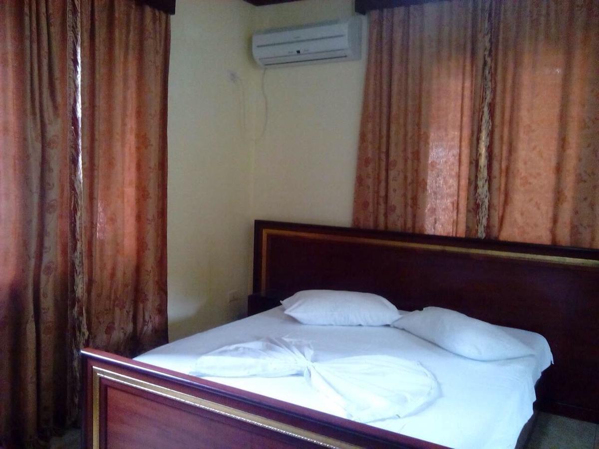 Hotel Deja Tirana Bagian luar foto